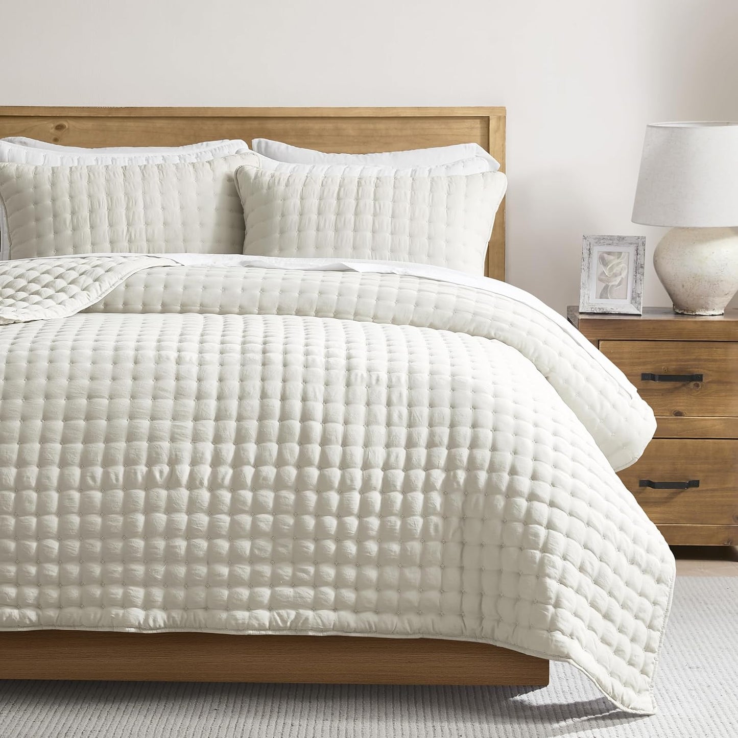 King Size Quilt Bedding Sets with 2 Pillow Shams, Ivory Lightweight Soft Bedspread Coverlet, Quilted Blanket Thin Comforter Bed Cover for All Season, 3 Pieces, 104x90 inches